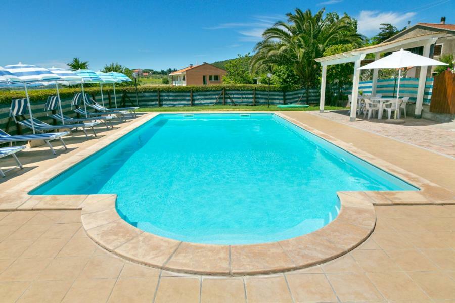 Agriturismo Case Nuove Кастелина Маритима Екстериор снимка
