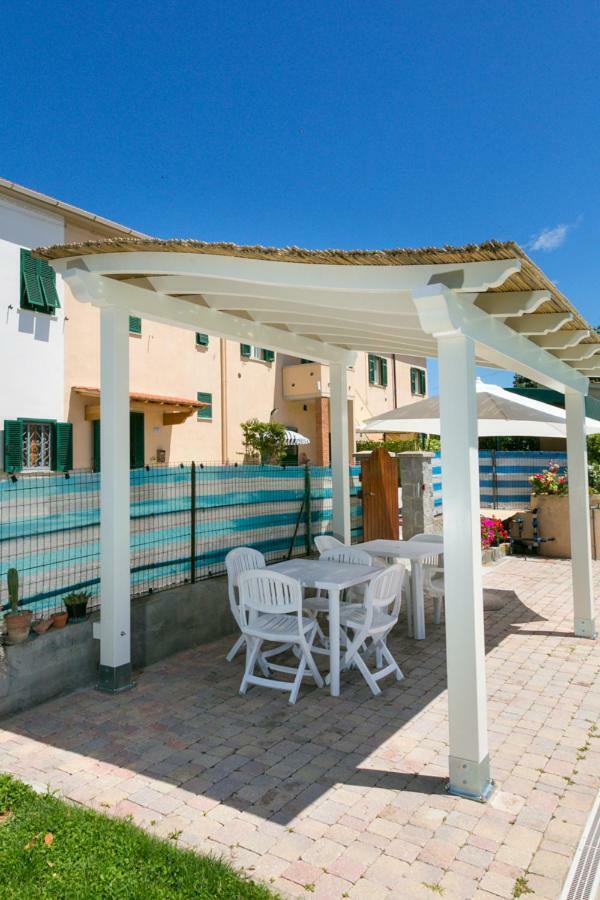 Agriturismo Case Nuove Кастелина Маритима Екстериор снимка